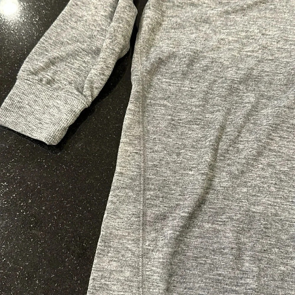 GAP Women’s Gray Sweater-dress with stitching detail Size Small - Picture 3 of 5